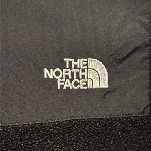 The North Face Denali Performance Jacket with Full-Length Zipper - Picture 7 of 8